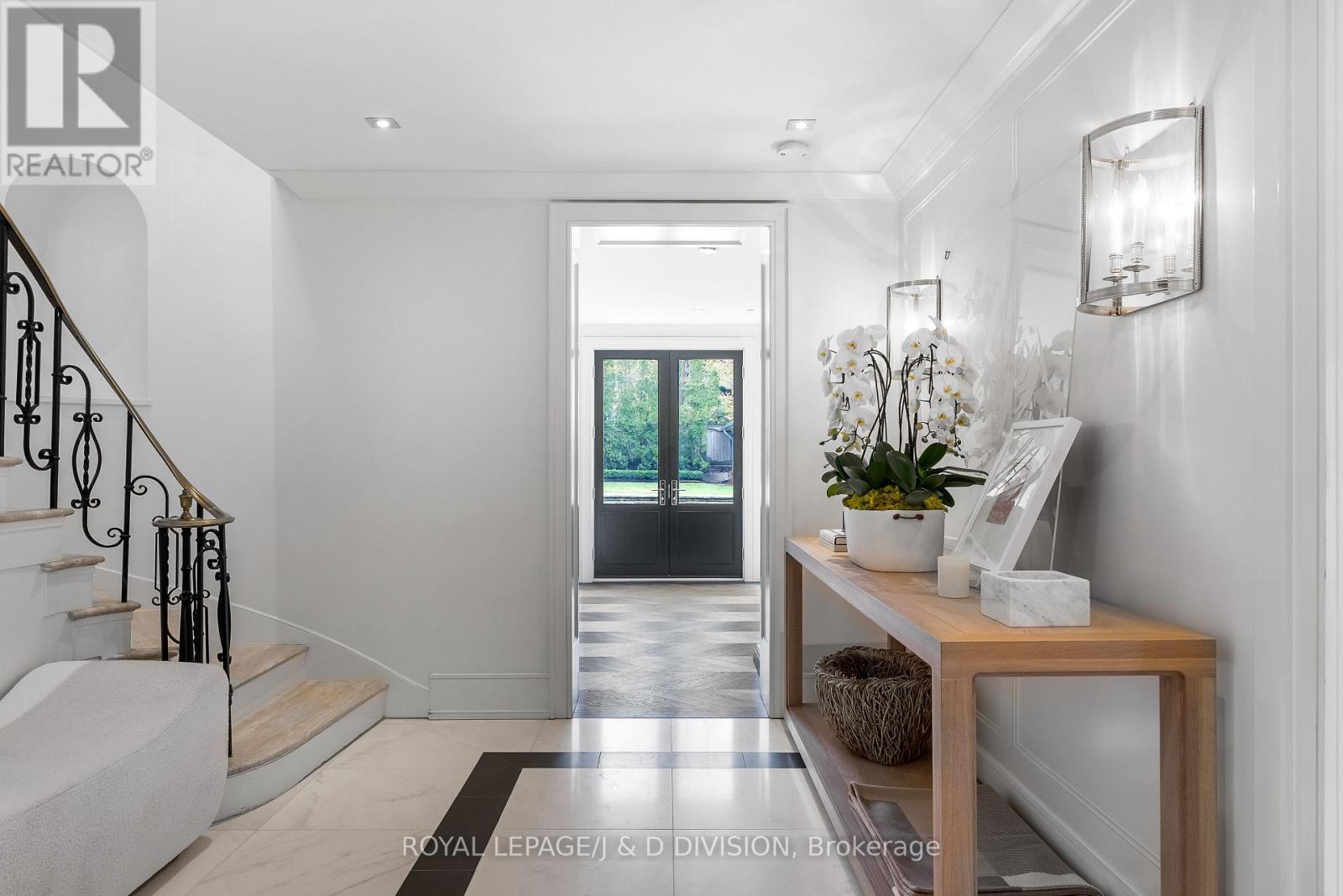 148 Forest Hill Road, Toronto, Ontario  M5P 2M9 - Photo 5 - C13213388