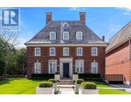148 FOREST HILL ROAD, Toronto, Ontario