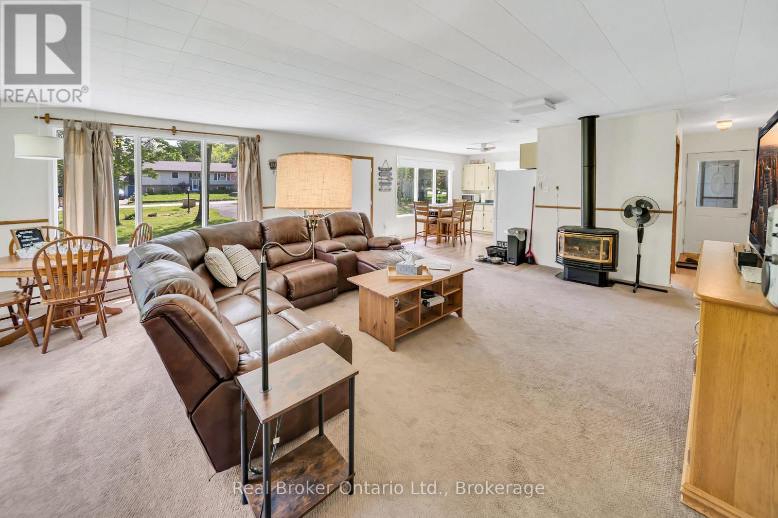 79 Mapleport Crescent, South Bruce Peninsula, Ontario  N0H 2G0 - Photo 6 - X13212902