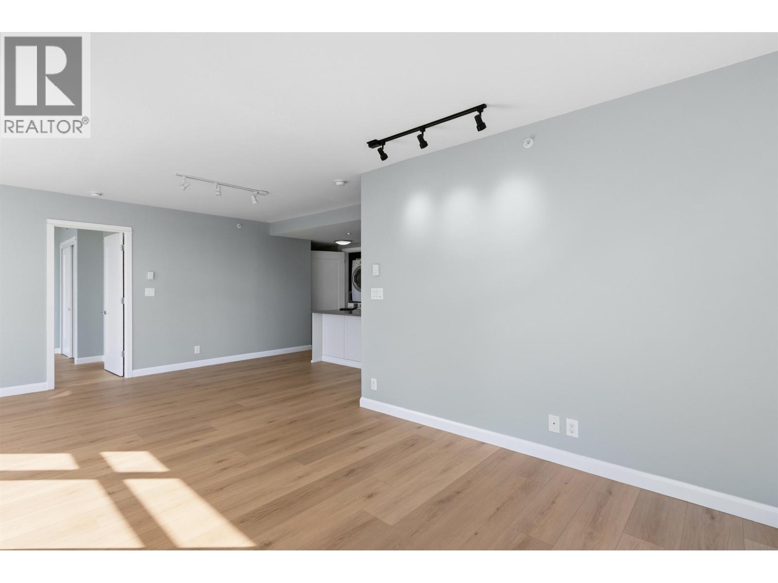 2009 520 Como Lake Avenue, Coquitlam, British Columbia  V3J 0E8 - Photo 14 - R3129583