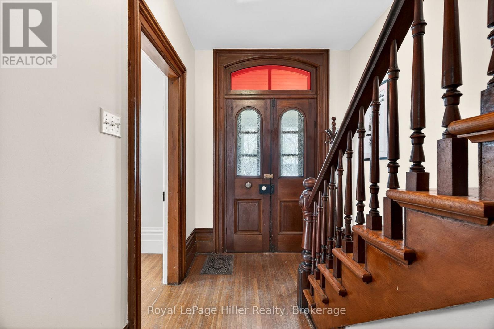 51 Argyle Street, Stratford, Ontario  N5A 2H4 - Photo 6 - X13213238
