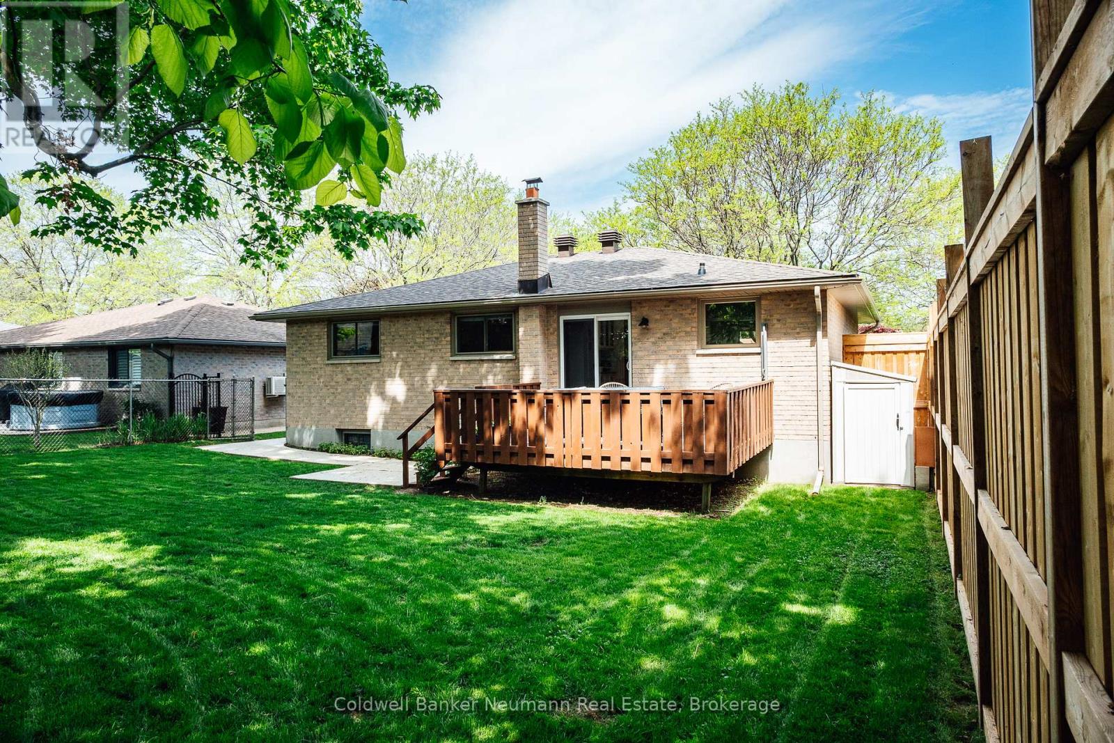 16 Suzanna Drive, Guelph, Ontario  N1K 1K4 - Photo 42 - X13213450