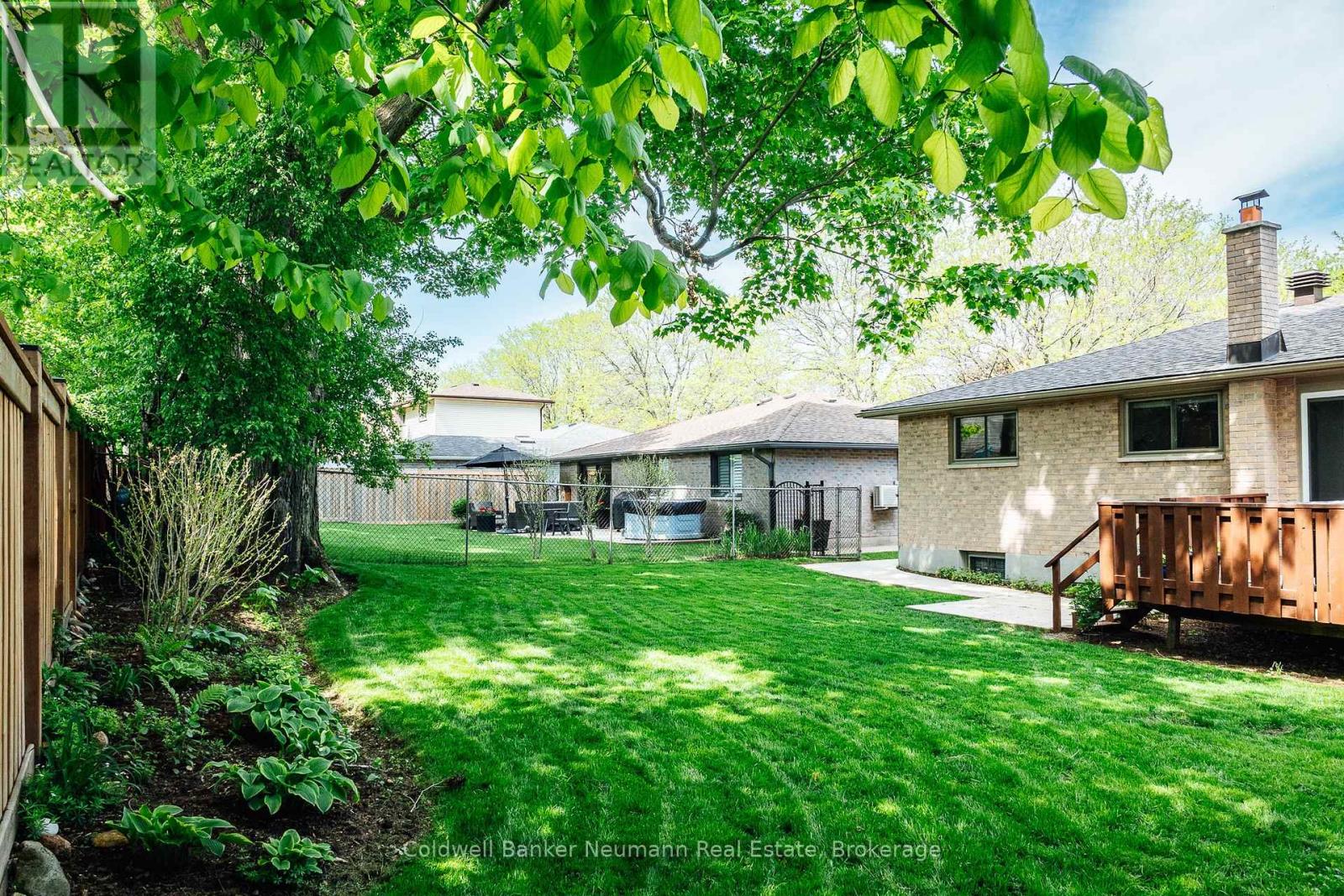16 Suzanna Drive, Guelph, Ontario  N1K 1K4 - Photo 43 - X13213450