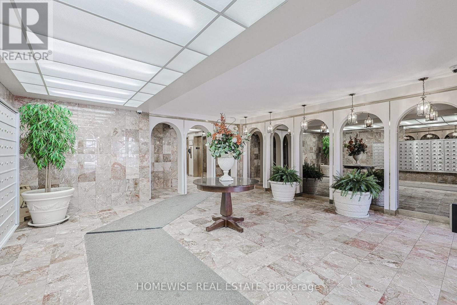307 - 485 Kingston Road, Toronto, Ontario  M4L 1V6 - Photo 3 - E13212986