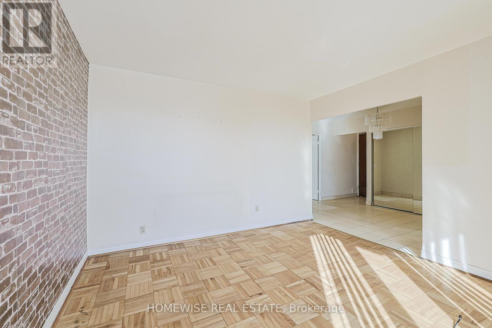 307 - 485 Kingston Road, Toronto, Ontario  M4L 1V6 - Photo 8 - E13212986