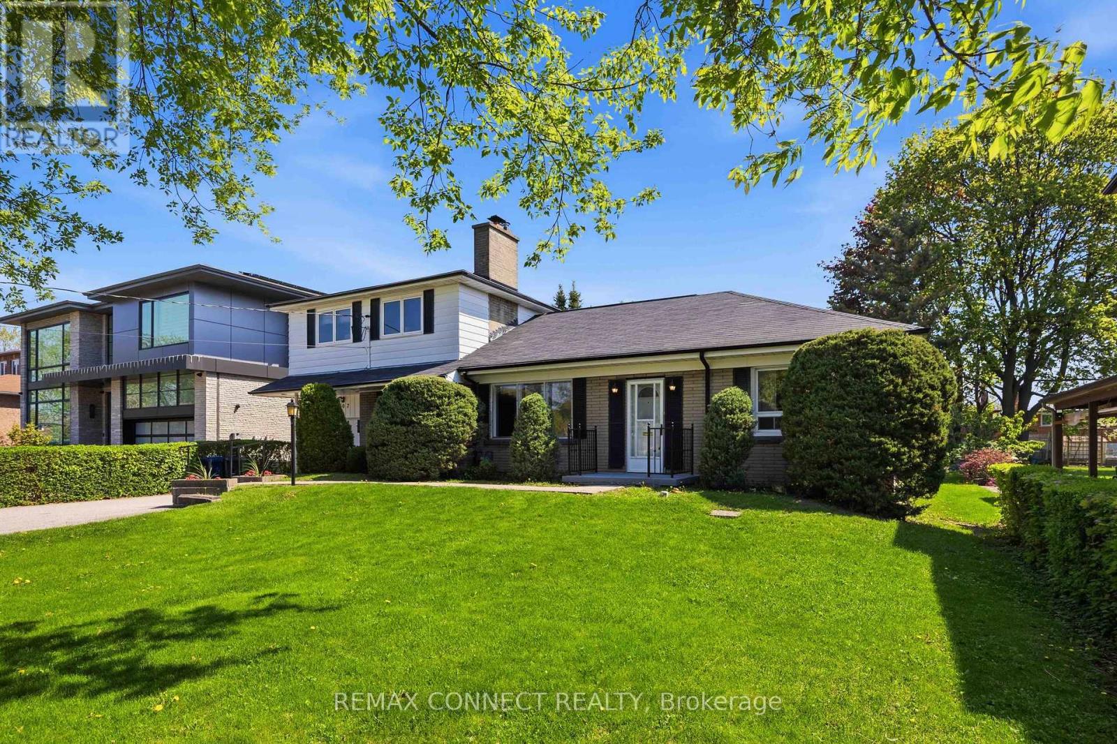 107 Fairglen Avenue, Toronto, Ontario  M1W 1A8 - Photo 3 - E13213308