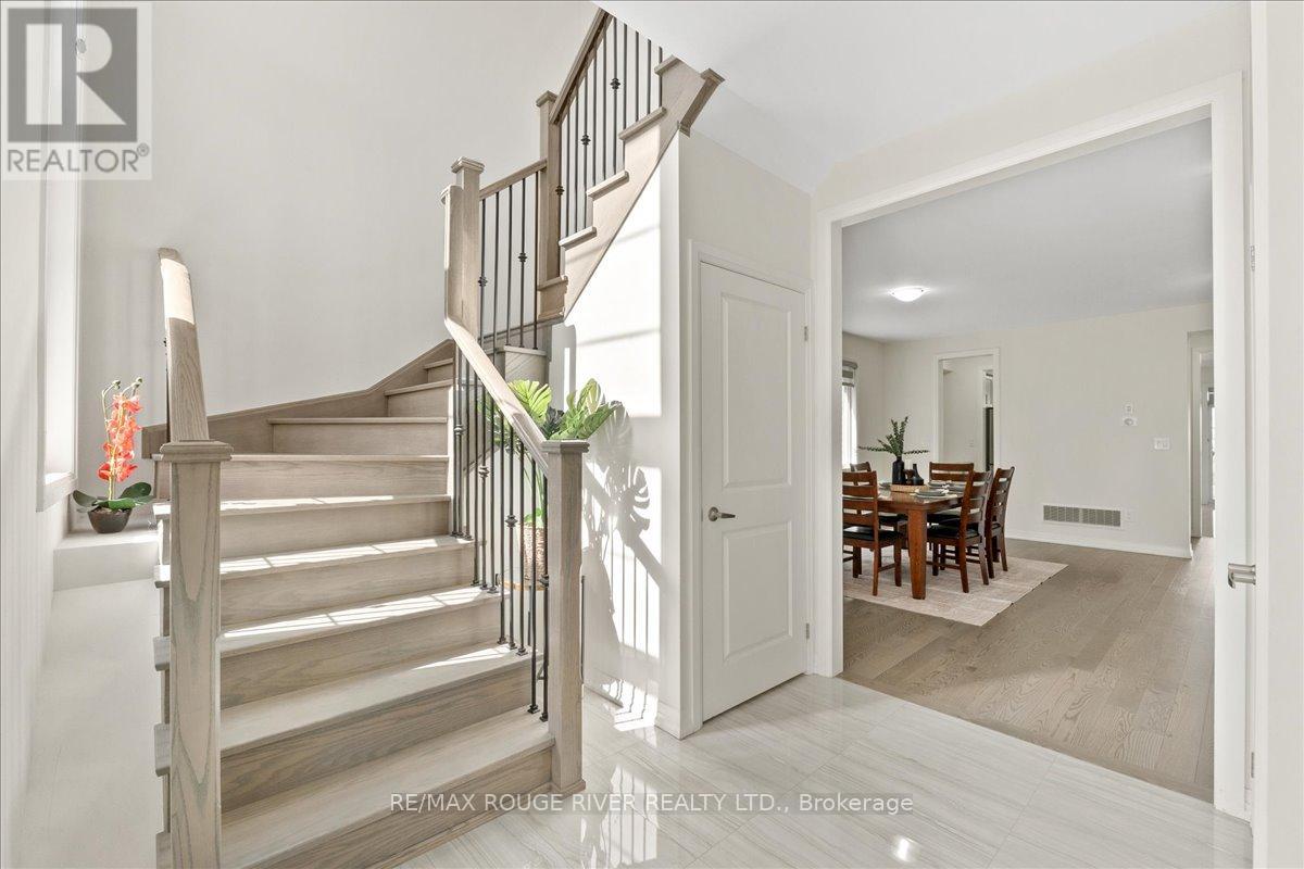 39 Armilia Place, Whitby, Ontario  L1P 0P8 - Photo 15 - E13213378