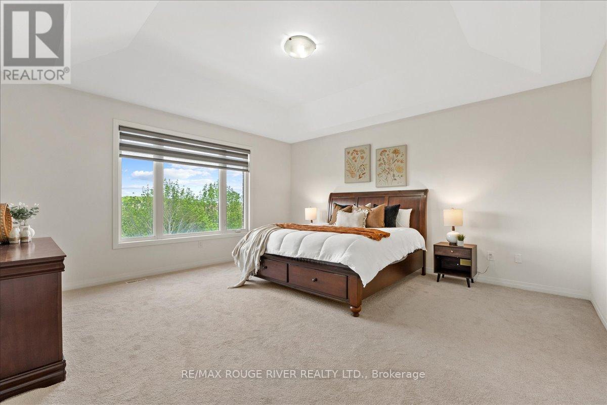 39 Armilia Place, Whitby, Ontario  L1P 0P8 - Photo 17 - E13213378