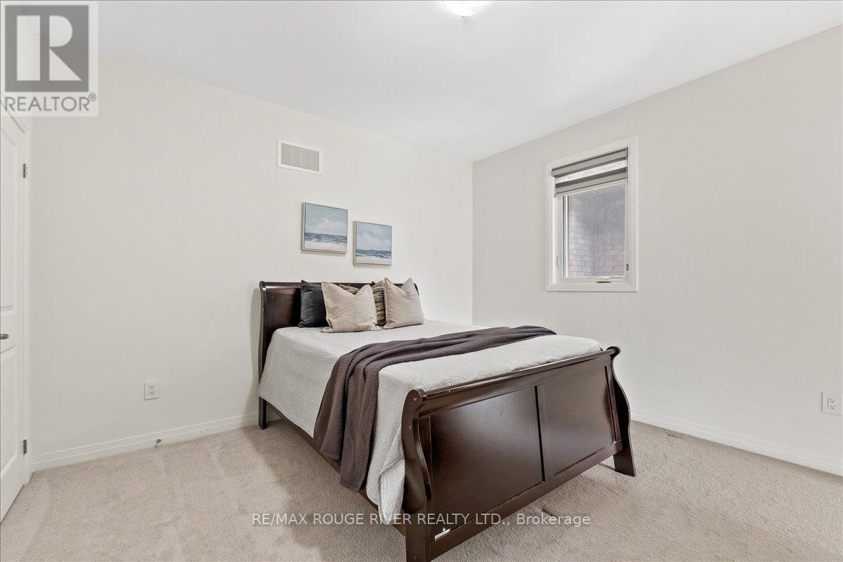 39 Armilia Place, Whitby, Ontario  L1P 0P8 - Photo 25 - E13213378
