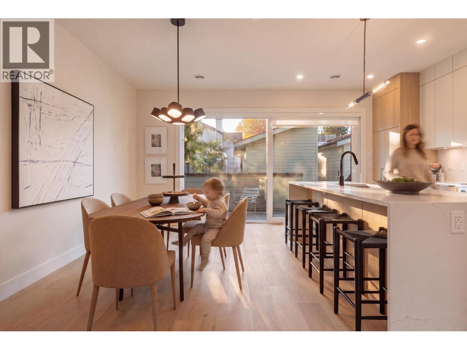1937 Templeton Drive, Vancouver, British Columbia  V5N 4V9 - Photo 4 - R3129591