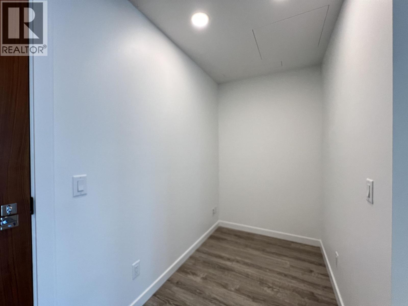802 680 Quayside Drive, New Westminster, British Columbia  V3M 0P2 - Photo 7 - R3129600