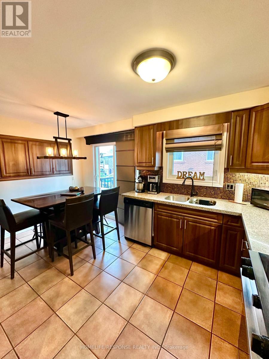 3430 Homark Drive, Mississauga, Ontario  L4Y 2K7 - Photo 5 - W13174434