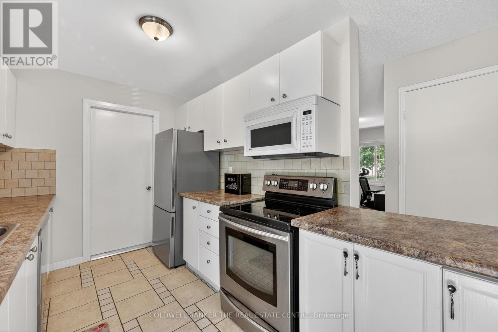 990 Anna Maria Avenue, Innisfil, Ontario  L9S 1V5 - Photo 12 - N13213010