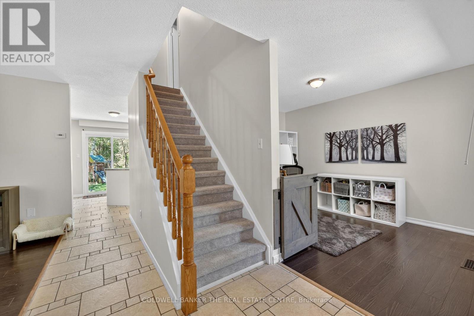 990 Anna Maria Avenue, Innisfil, Ontario  L9S 1V5 - Photo 4 - N13213010