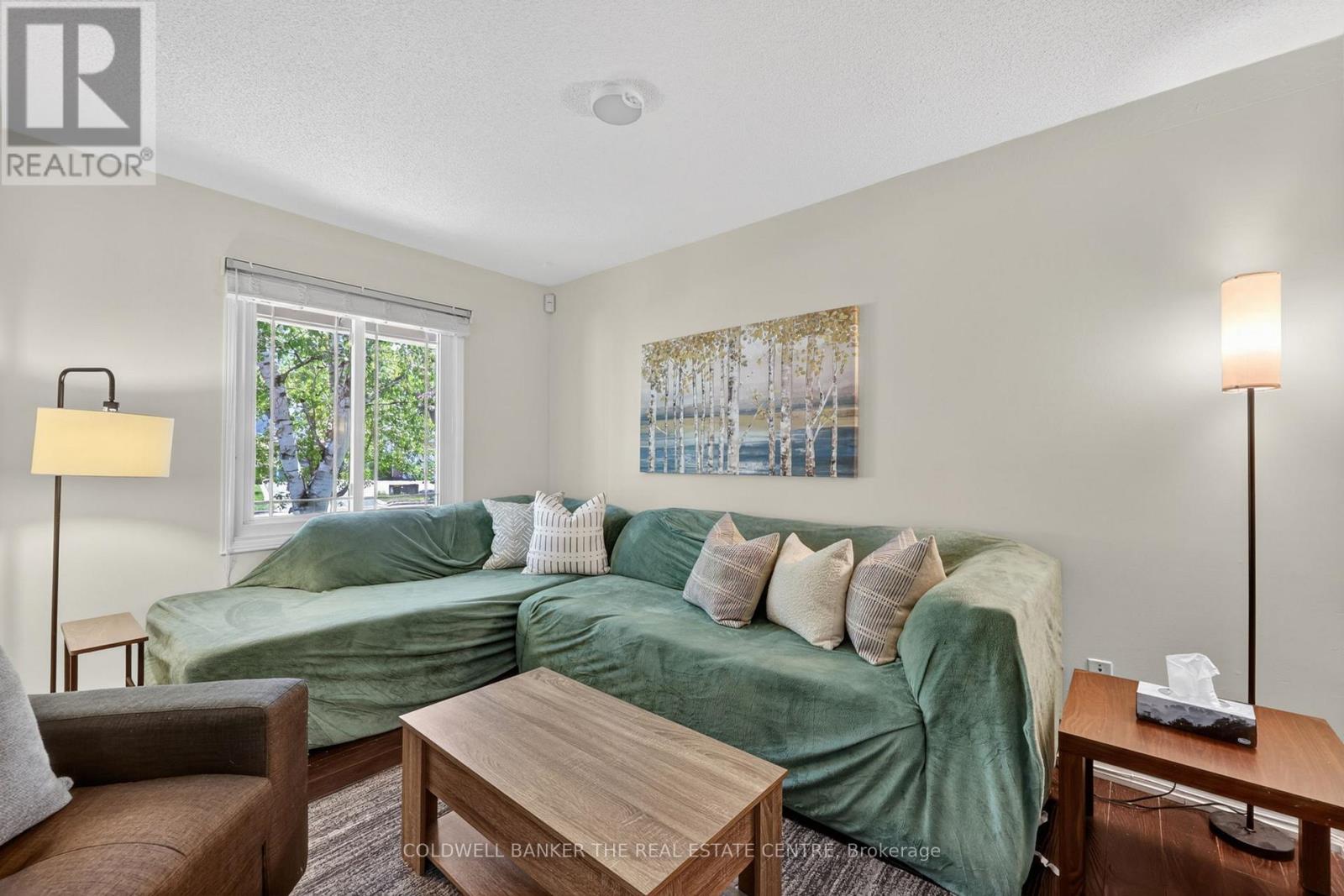 990 Anna Maria Avenue, Innisfil, Ontario  L9S 1V5 - Photo 5 - N13213010