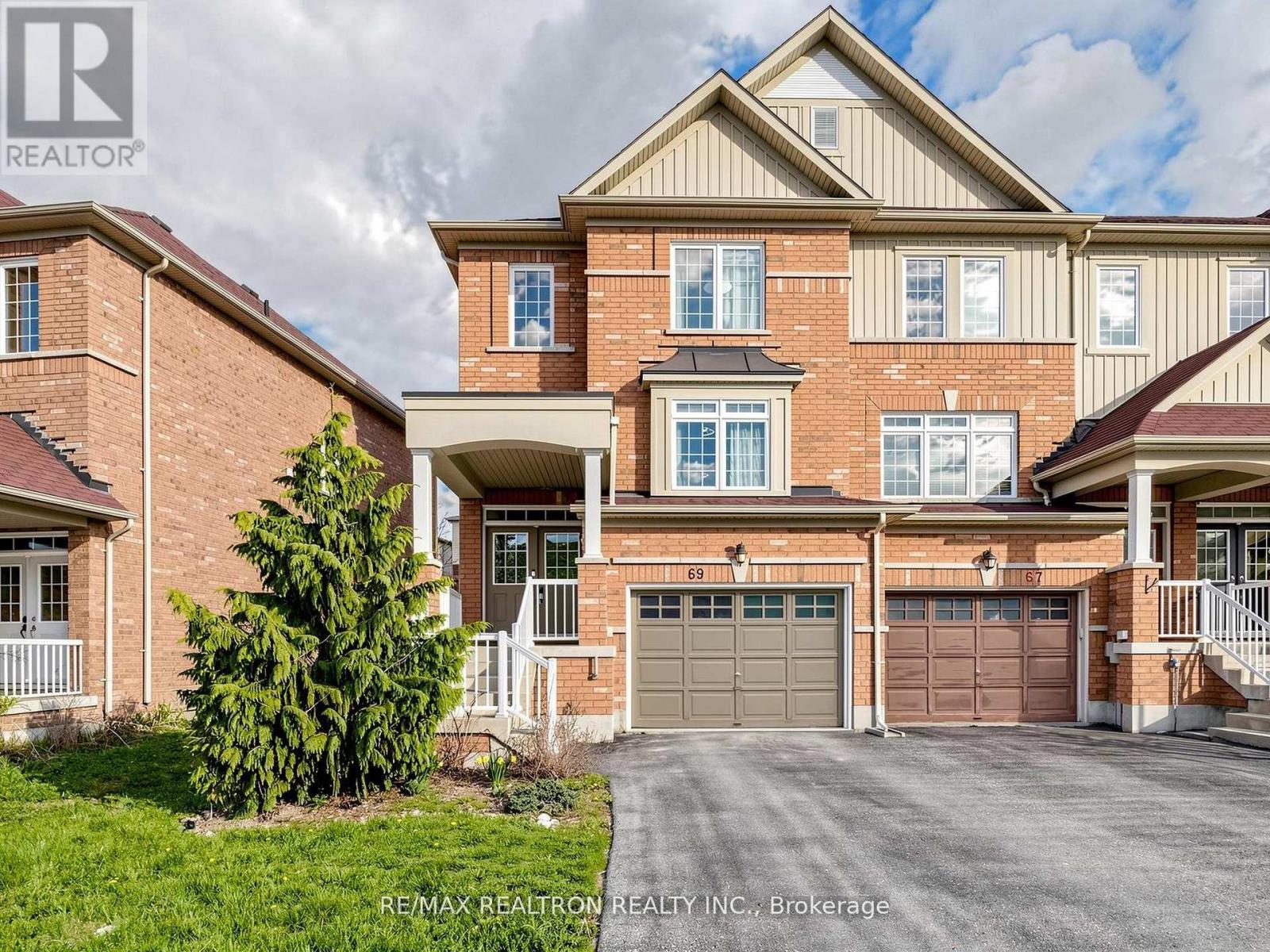 69 Matthewson Avenue W, Bradford West Gwillimbury, Ontario  L3Z 0N8 - Photo 1 - N13213012