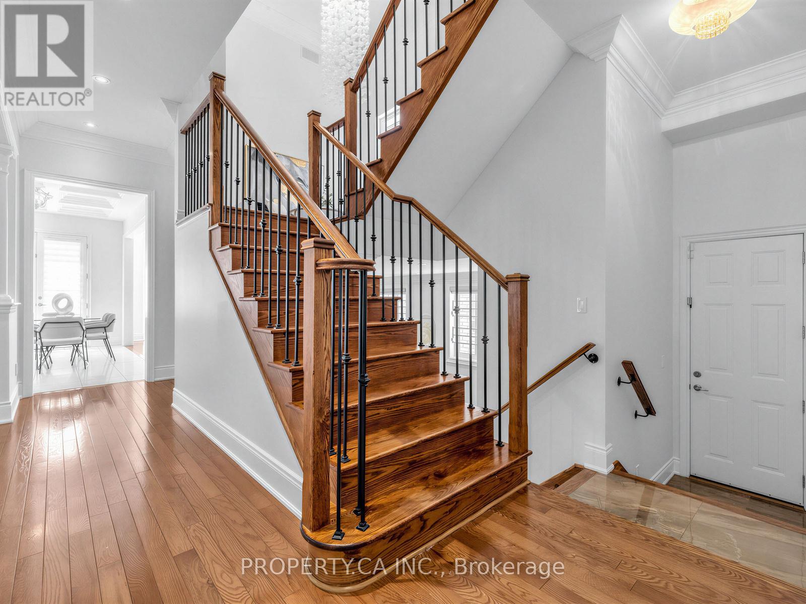 45 Marbrook Street, Richmond Hill, Ontario  L4C 0Y9 - Photo 6 - N13213034