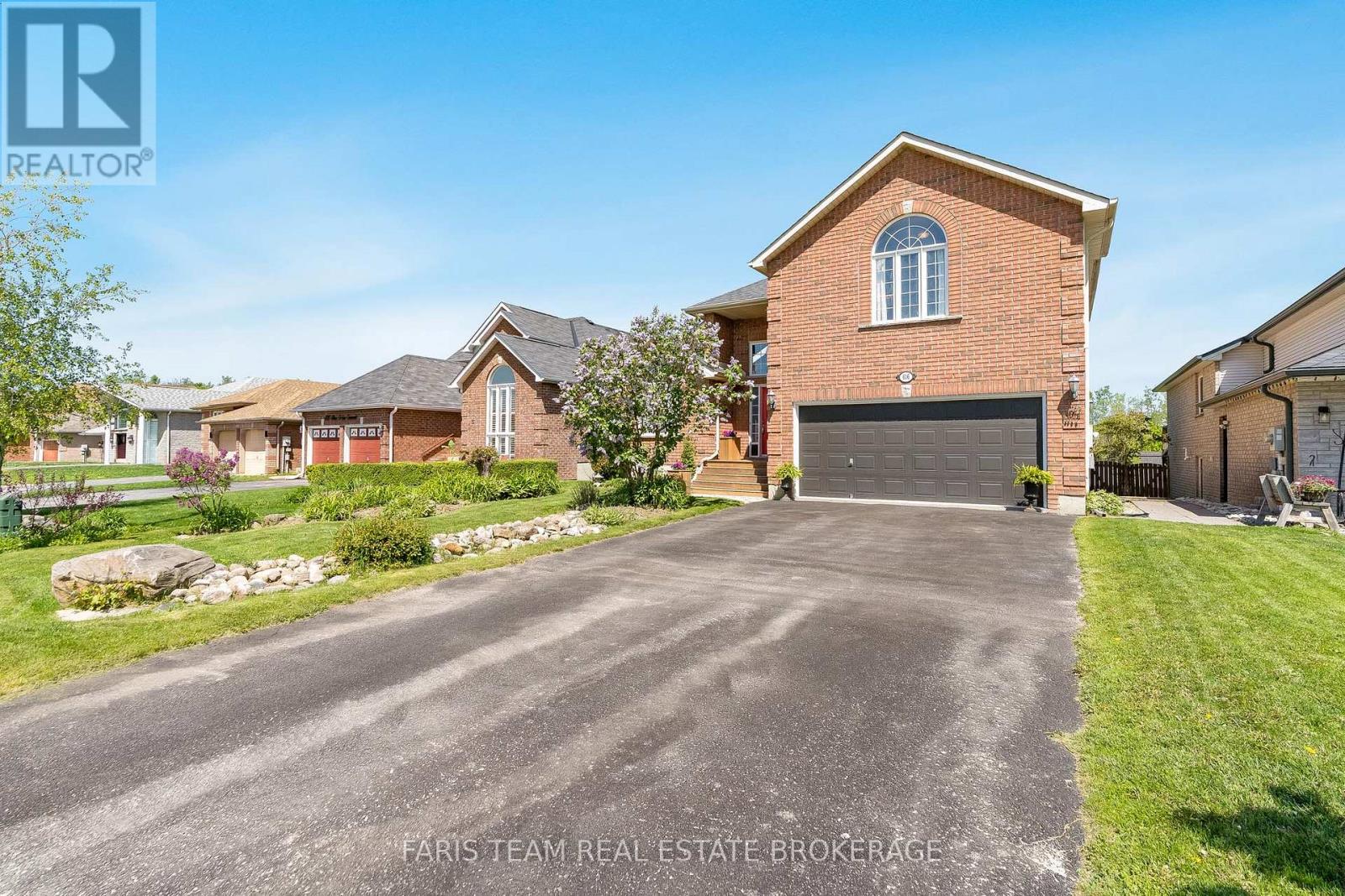 616 Glen Cedar Crescent, Innisfil, Ontario  L9S 2J4 - Photo 4 - N13213210