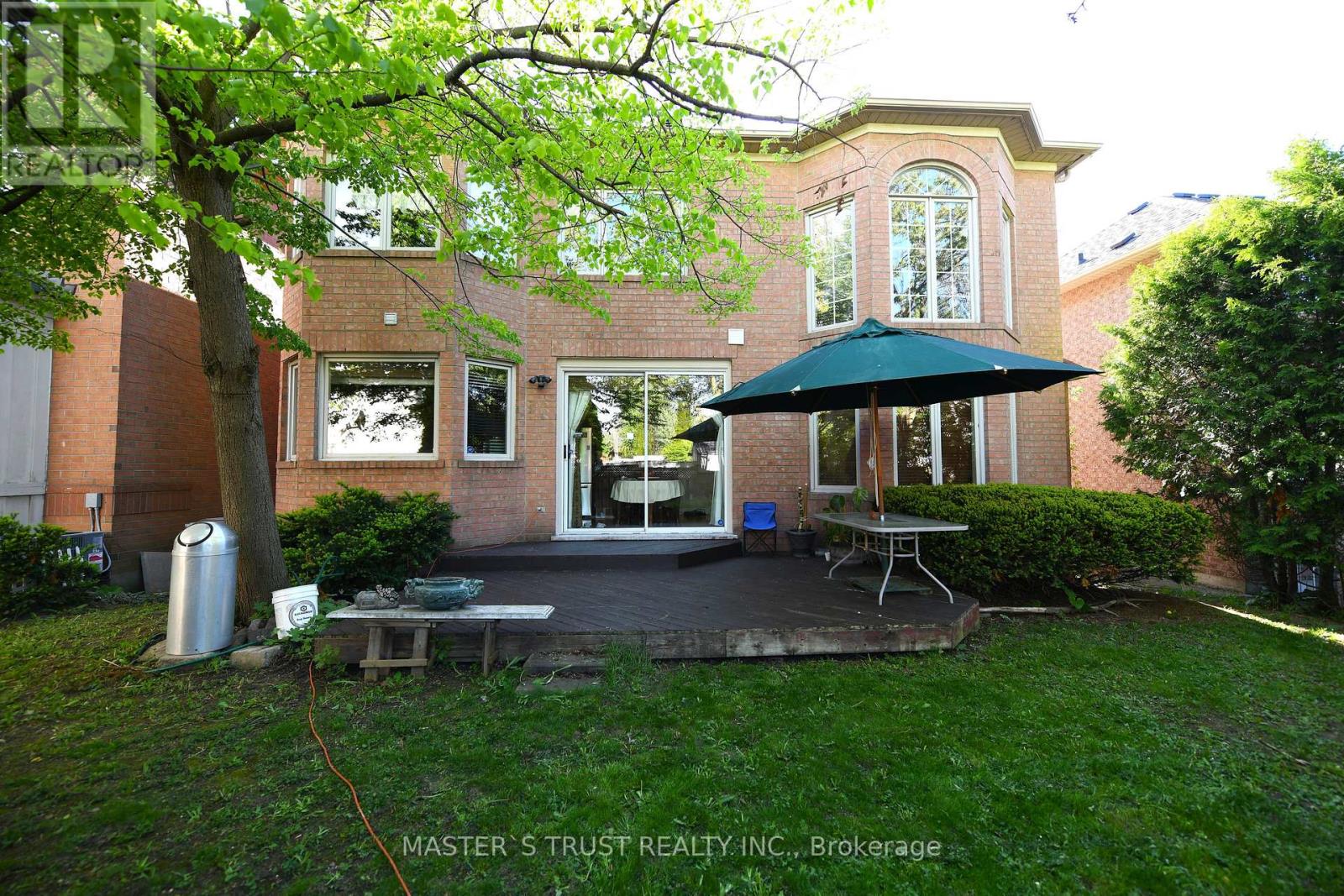 24 Majestic Drive, Markham, Ontario  L6C 2B1 - Photo 2 - N13213340