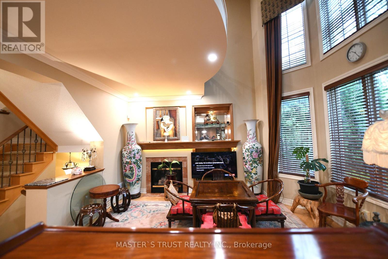 24 Majestic Drive, Markham, Ontario  L6C 2B1 - Photo 4 - N13213340