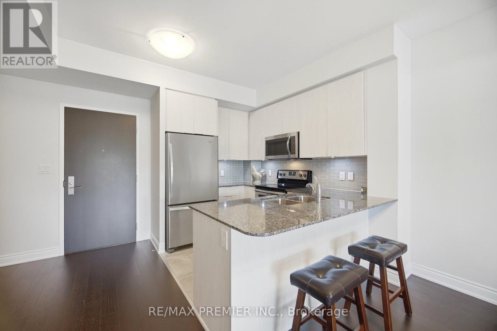 305 - 86 Woodbridge Avenue, Vaughan, Ontario  L4L 1L3 - Photo 11 - N13213418