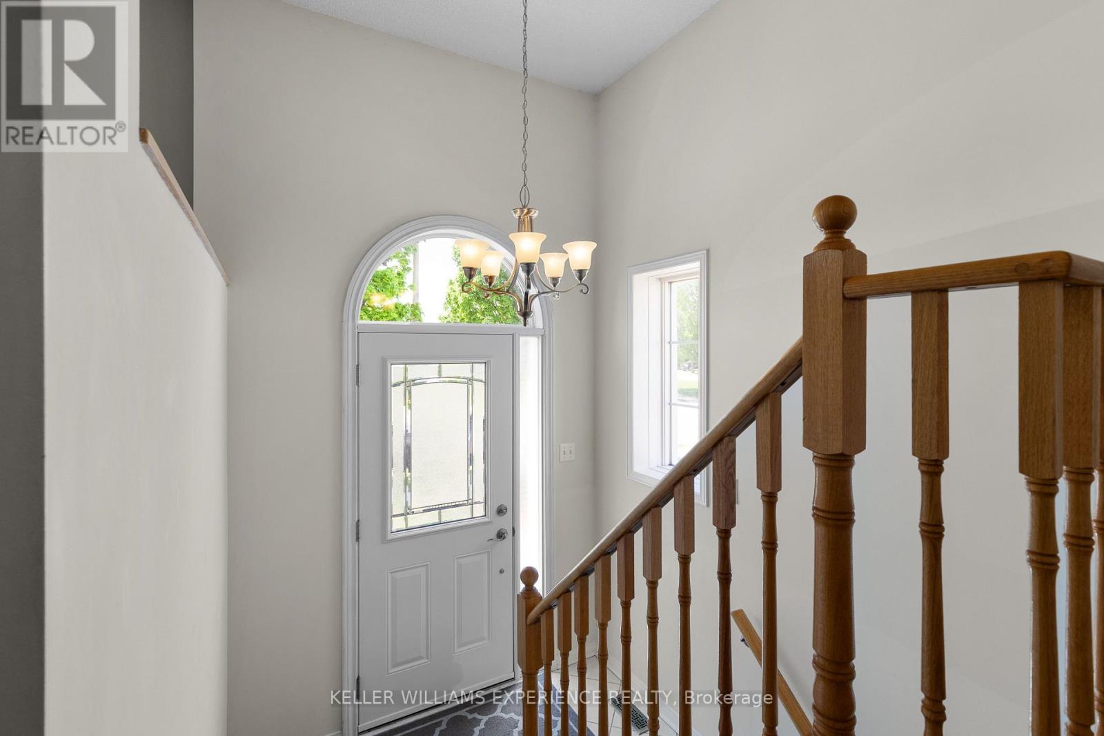 72 Rundle Crescent, Barrie, Ontario  L4N 8E6 - Photo 3 - S13212900