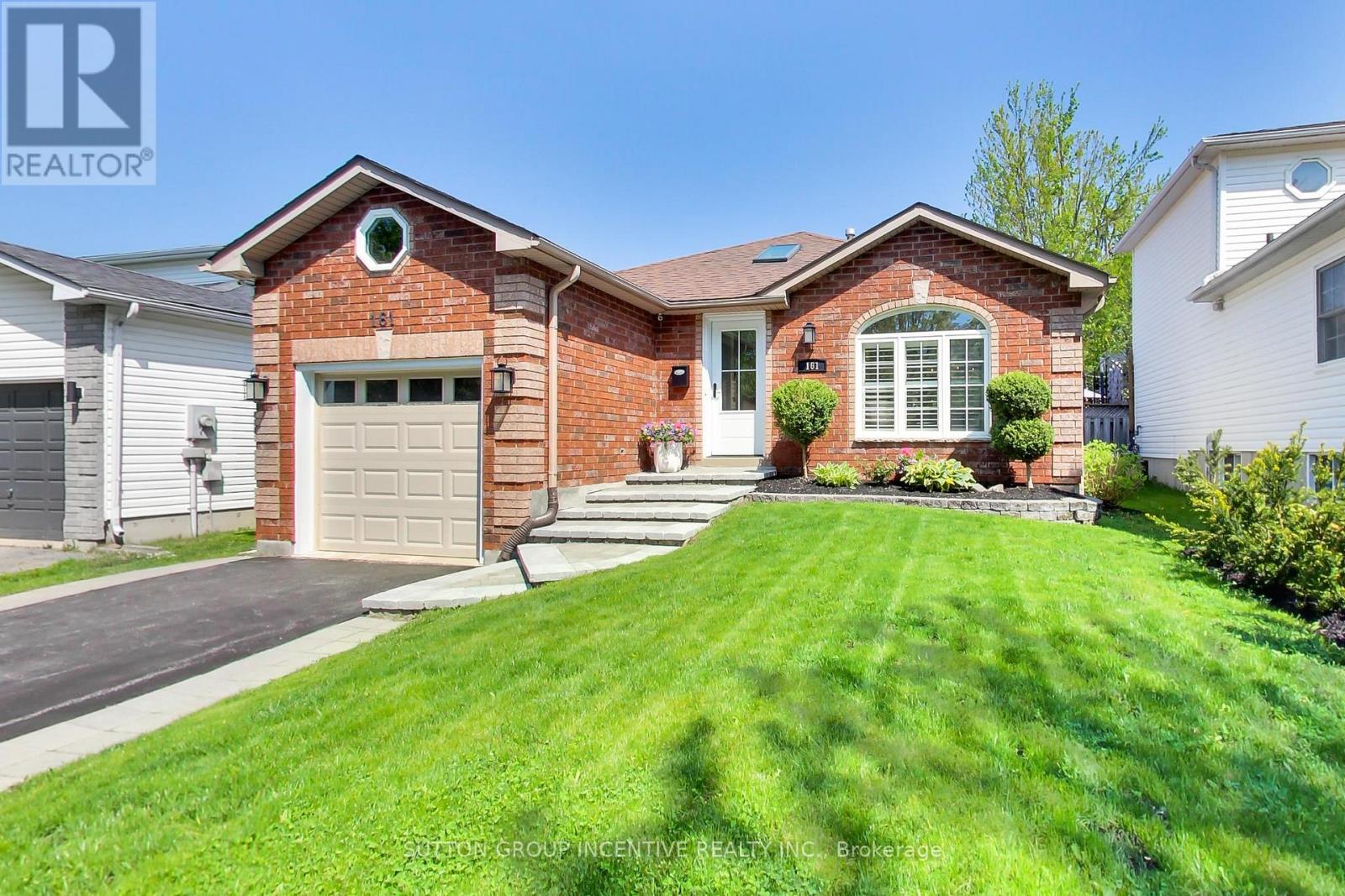 161 COLUMBIA ROAD, barrie (holly), Ontario