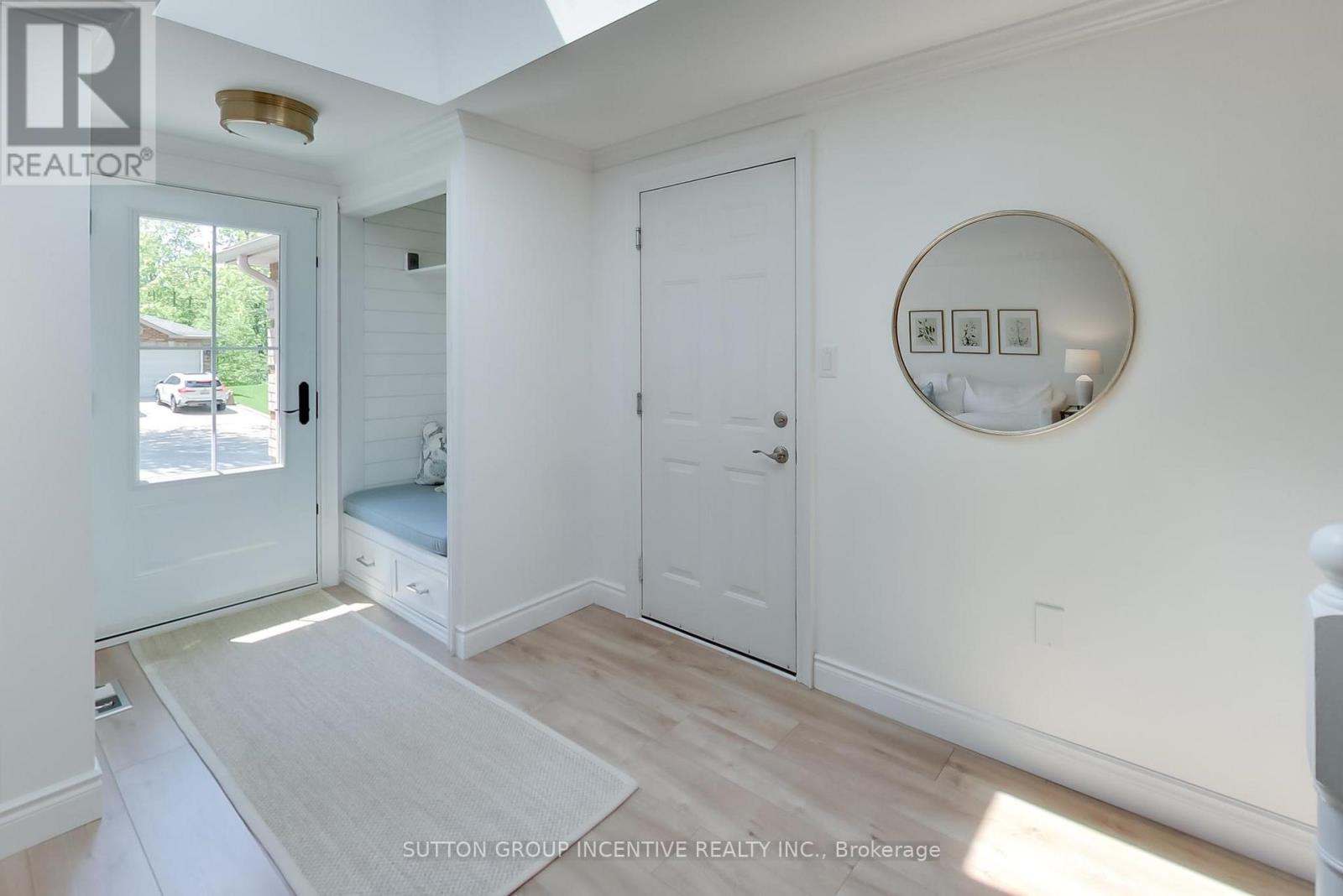 161 Columbia Road, Barrie (Holly), Ontario  L4N 8E3 - Photo 4 - S13213004