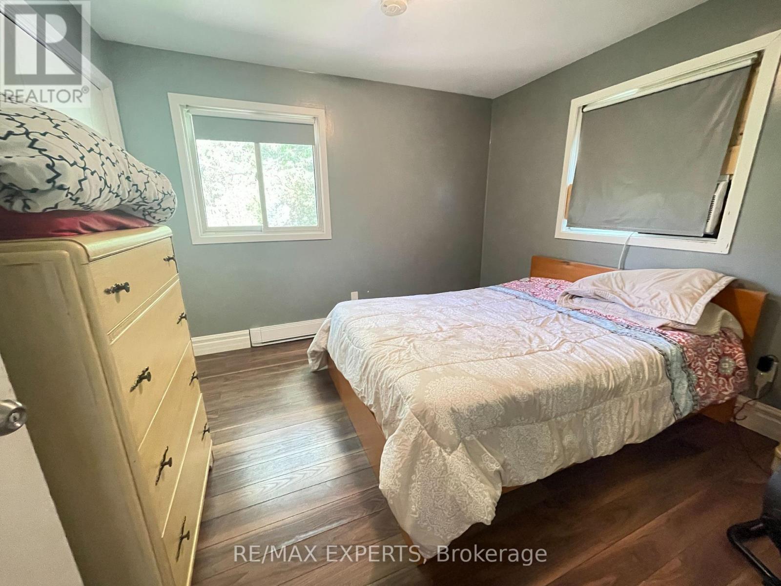 Upper - 23 Townley Street, Clearview, Ontario  L0M 1P0 - Photo 10 - S13213062