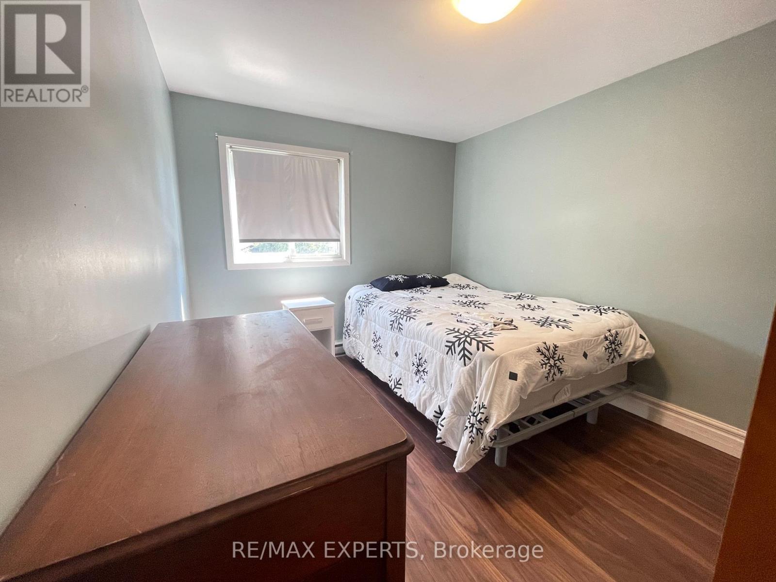 Upper - 23 Townley Street, Clearview, Ontario  L0M 1P0 - Photo 9 - S13213062