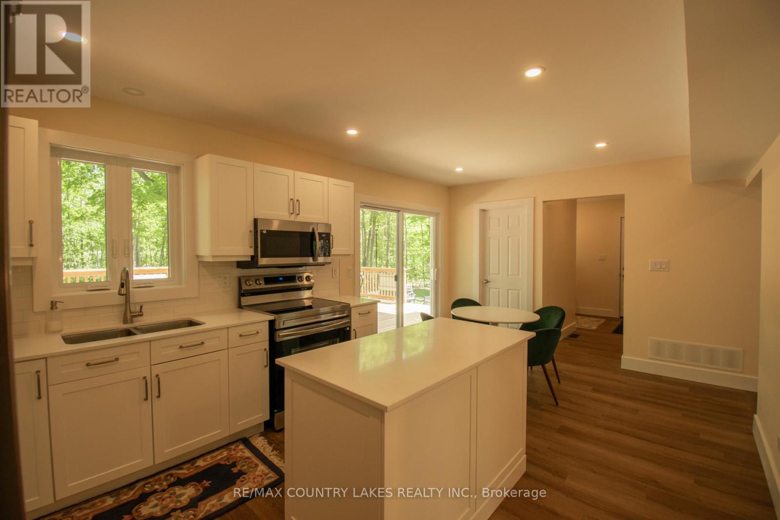657 13th Line S, Oro-Medonte, Ontario  L0L 1T0 - Photo 14 - S13213278