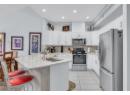 1088 Sunset Drive Unit# 635, Kelowna, BC V1Y 9W1