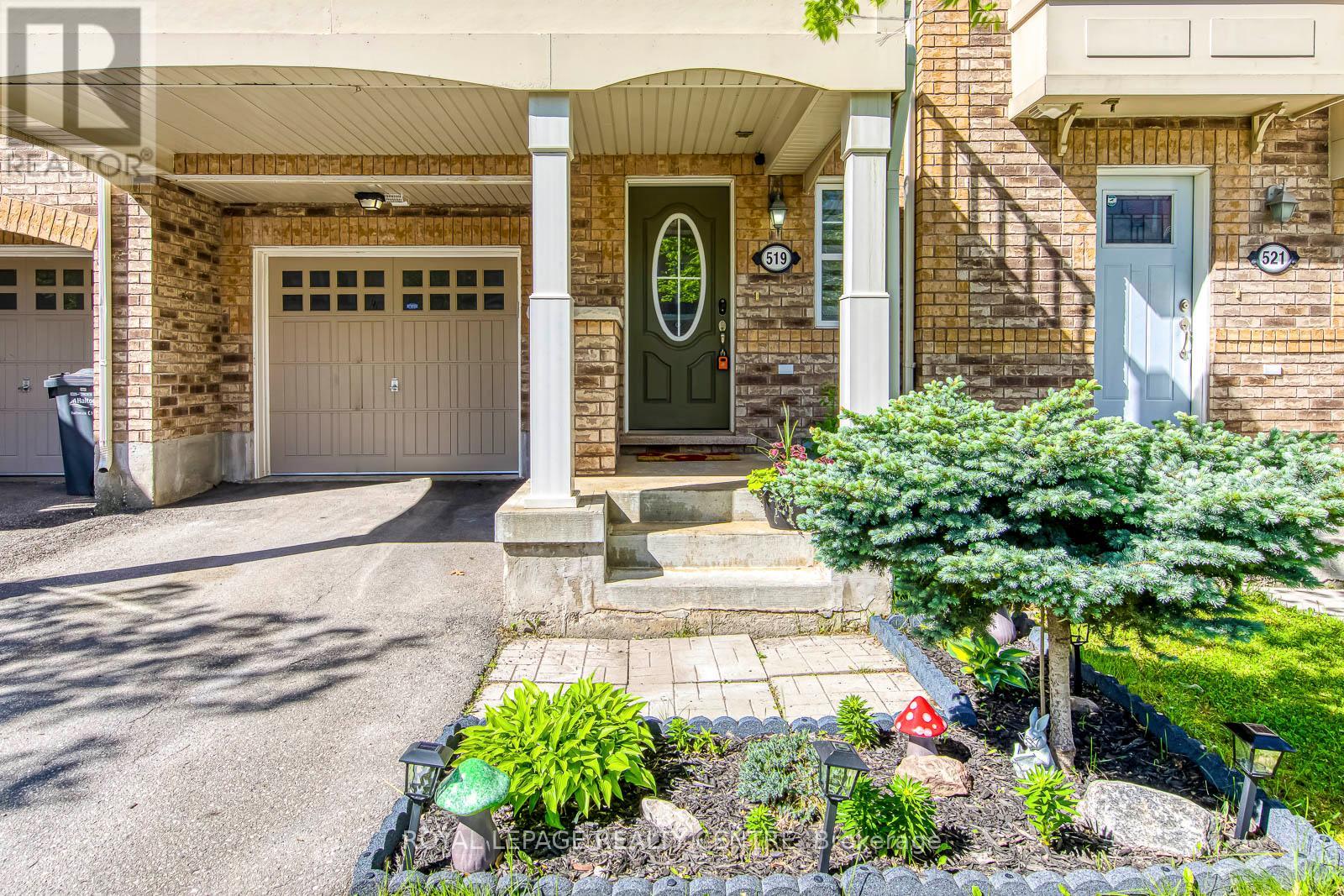 519 Cavanagh Lane, Milton, Ontario  L9T 8G4 - Photo 2 - W13212910