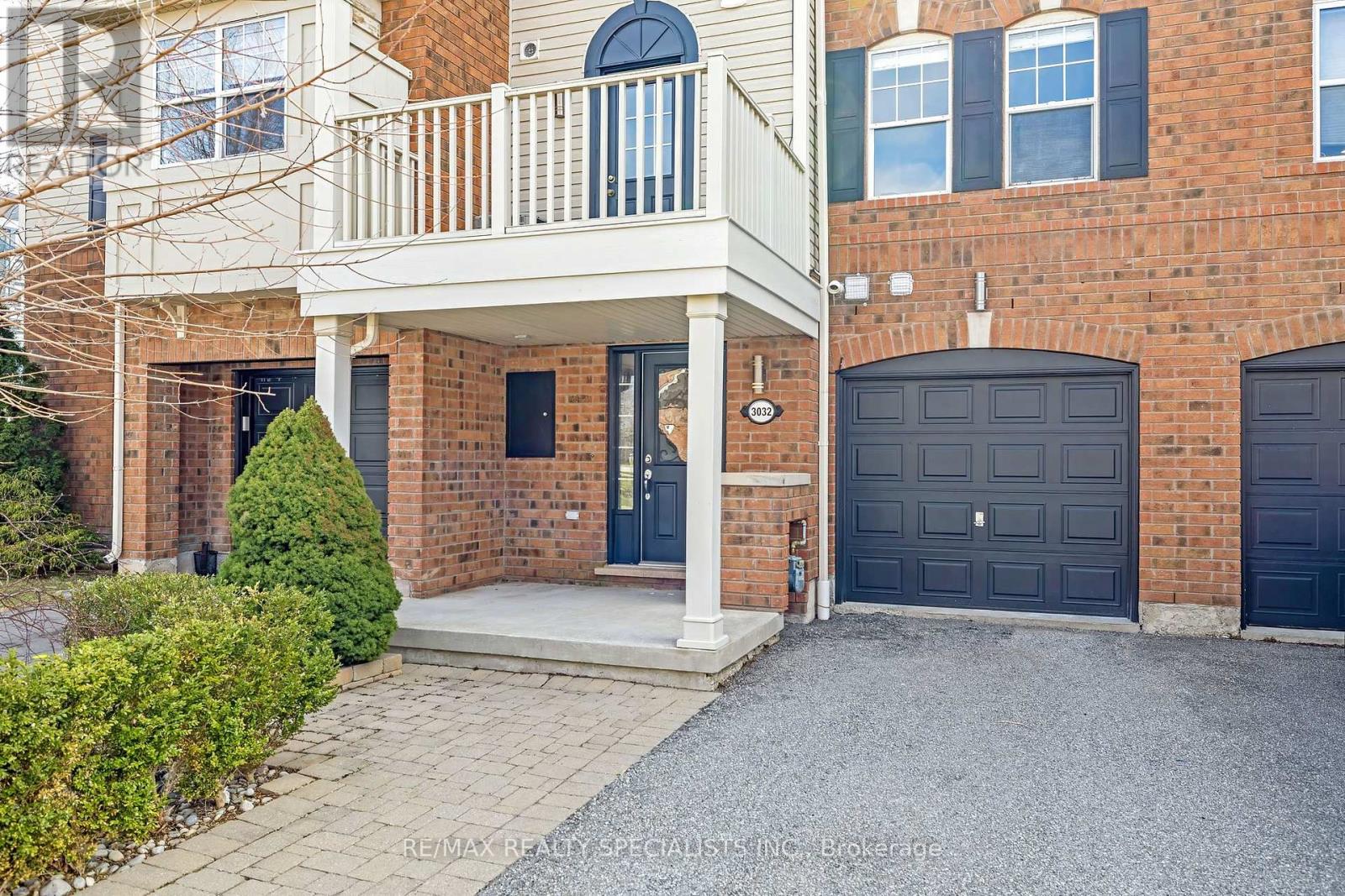 3032 Drumloch Avenue, Oakville, Ontario  L6M 5H8 - Photo 2 - W13212934