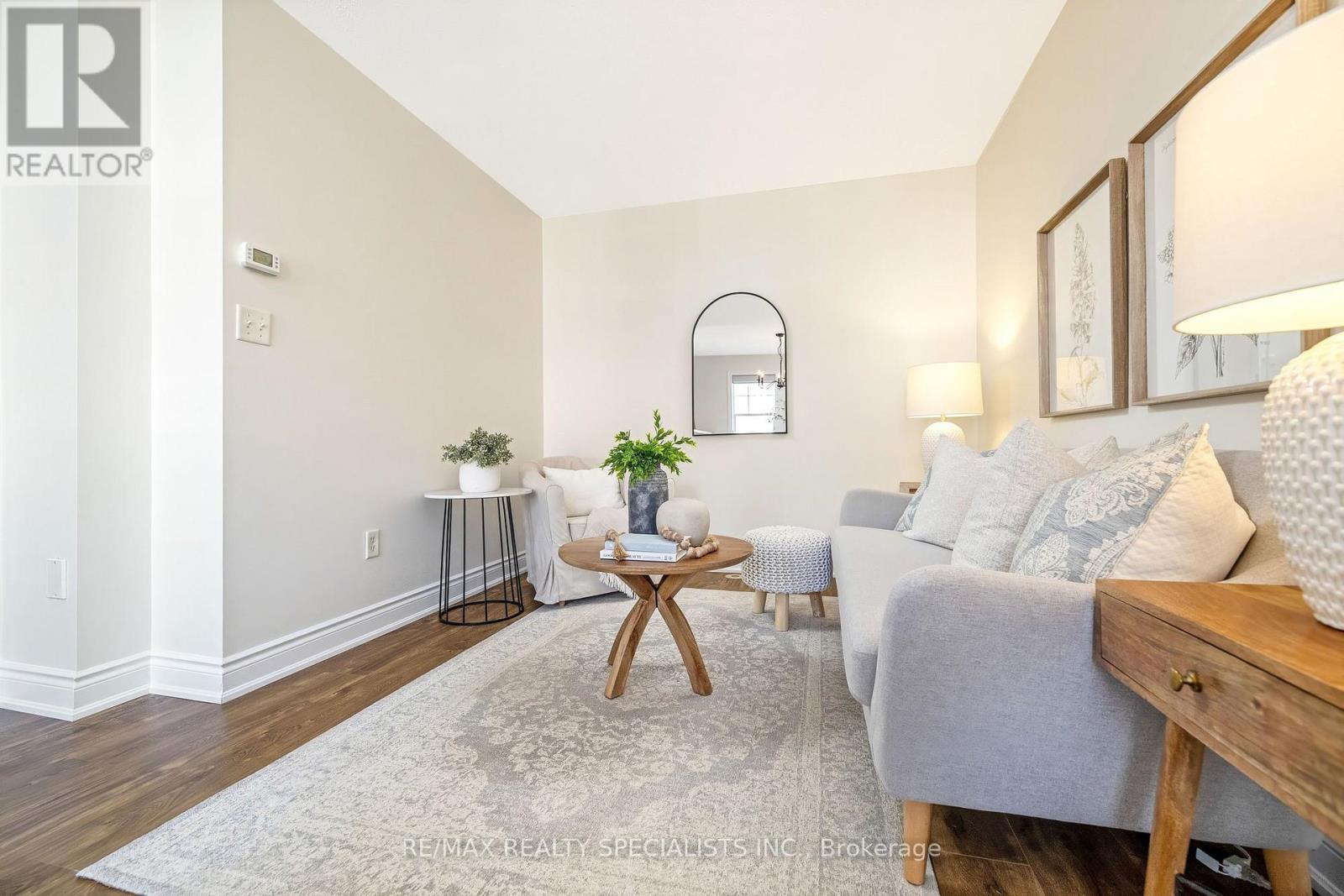 3032 Drumloch Avenue, Oakville, Ontario  L6M 5H8 - Photo 7 - W13212934
