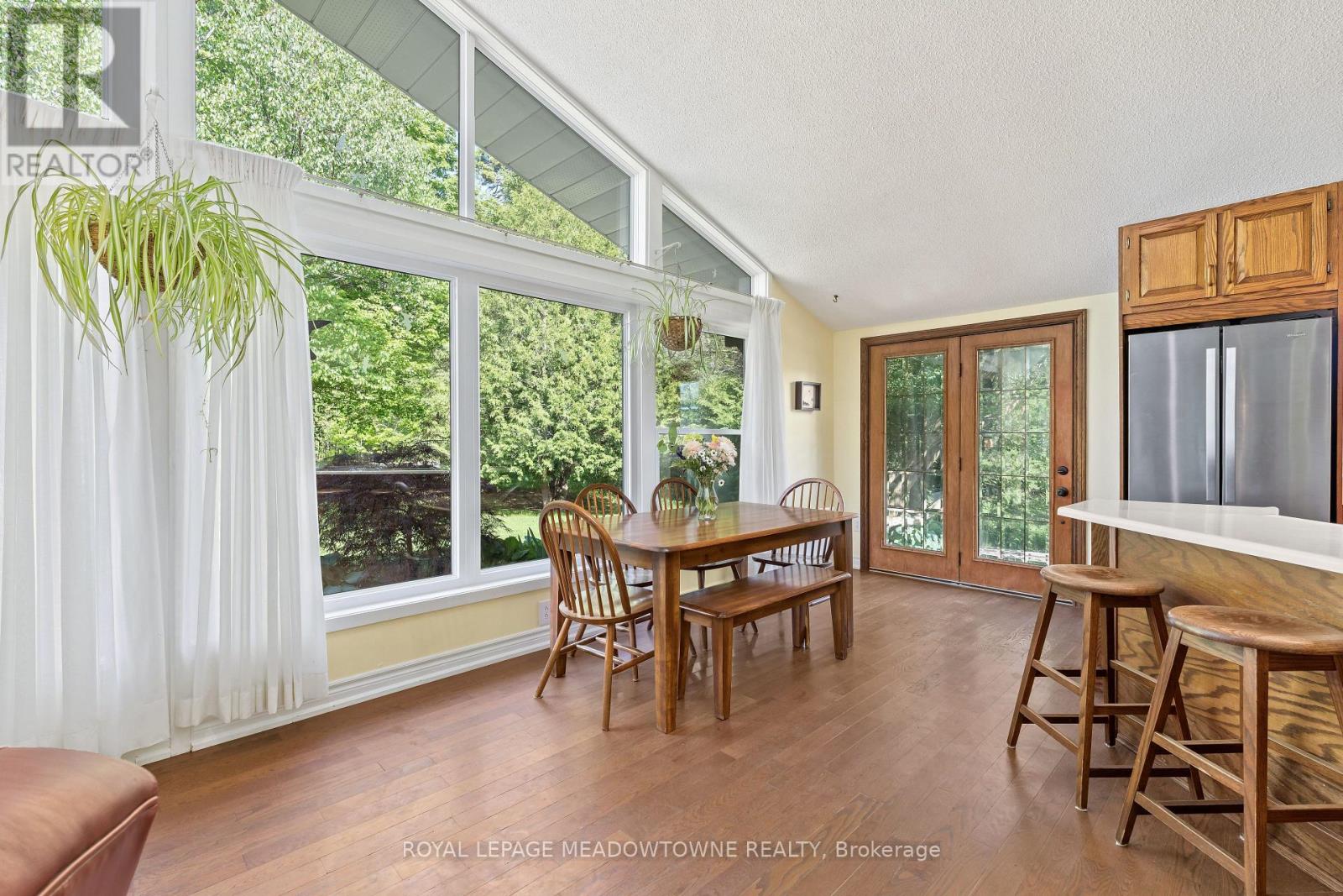 12072 Sixth Line, Halton Hills, Ontario  L0P 1H0 - Photo 15 - W13212936