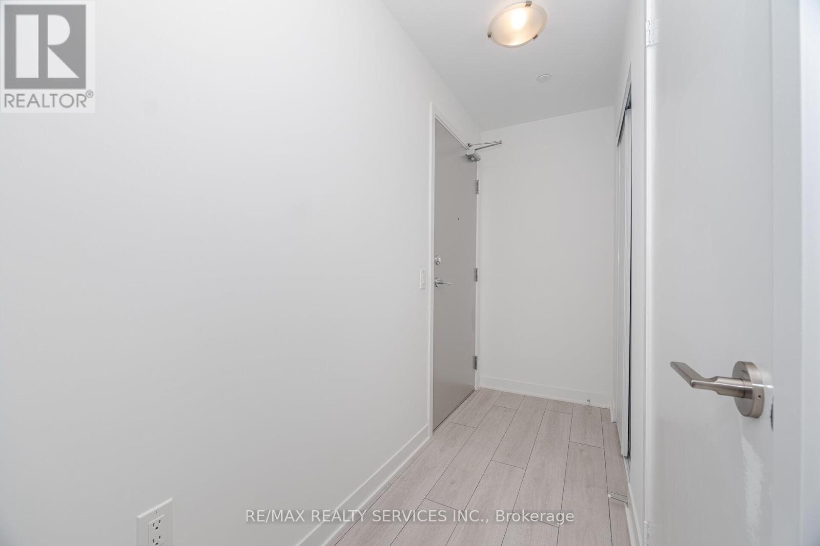 Unknown Address, ,    - Photo 5 - W13212950