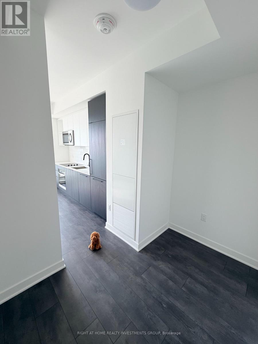 2101 - 1185 Dupont Street, Toronto, Ontario  M6H 1A5 - Photo 18 - W13212958