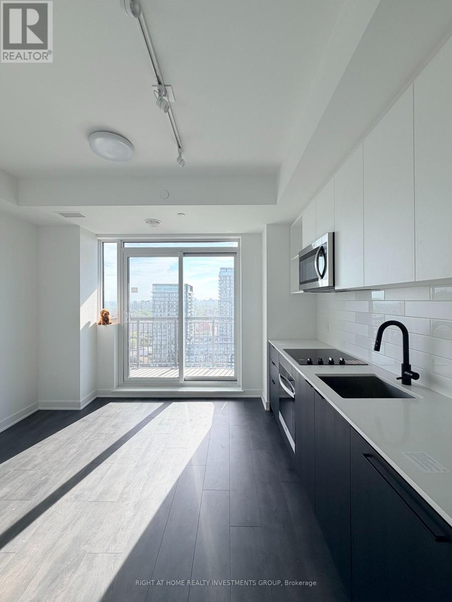 2101 - 1185 Dupont Street, Toronto, Ontario  M6H 1A5 - Photo 8 - W13212958