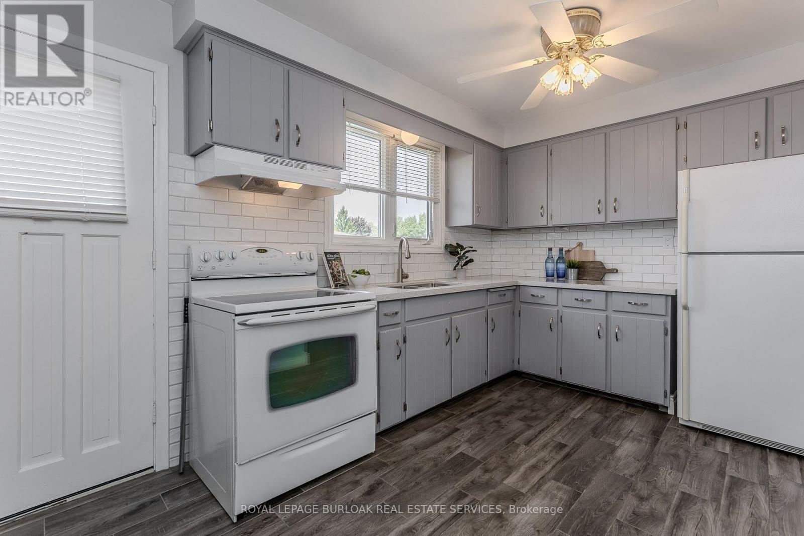 3125 Michael Crescent, Burlington, Ontario  L7M 1V3 - Photo 12 - W13213028