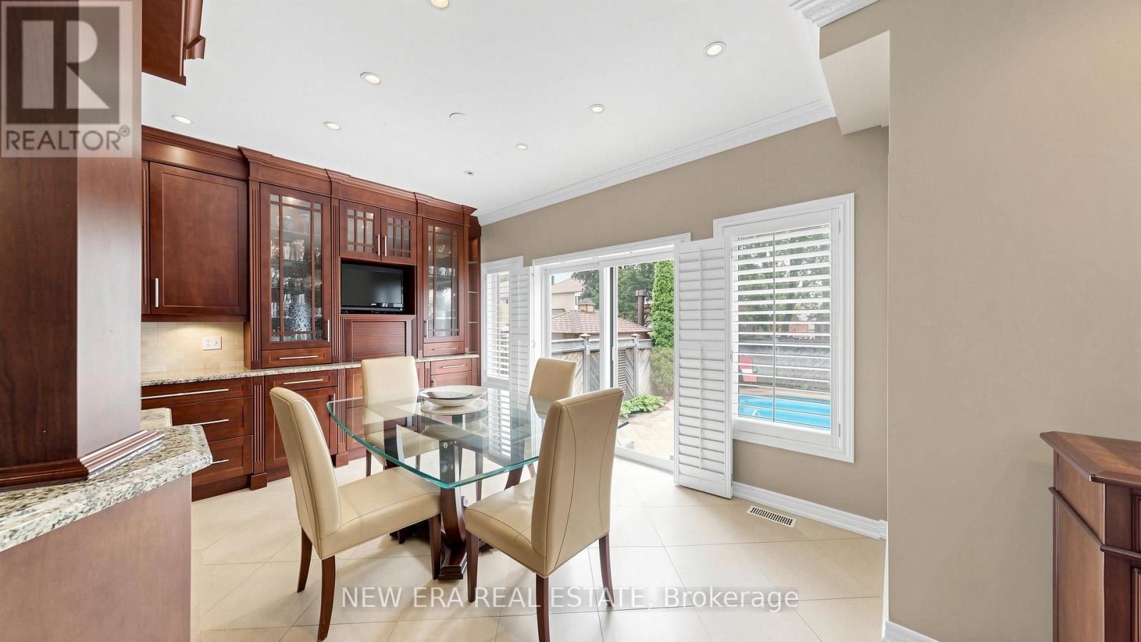1206 Lindenrock Drive, Oakville, Ontario  L6H 6T4 - Photo 14 - W13213144