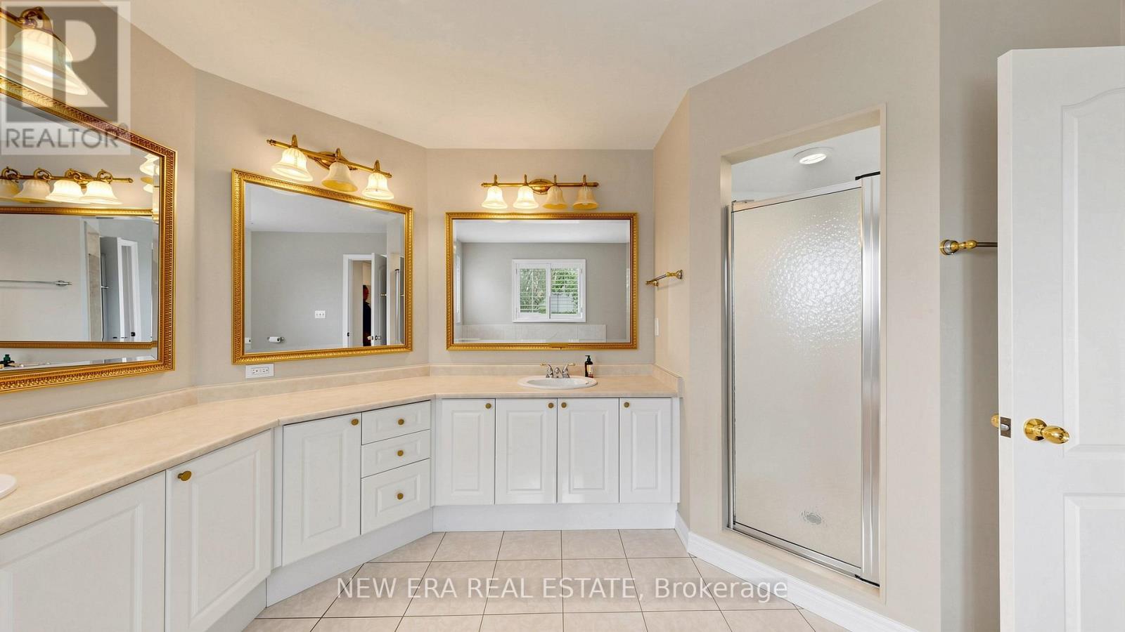 1206 Lindenrock Drive, Oakville, Ontario  L6H 6T4 - Photo 24 - W13213144