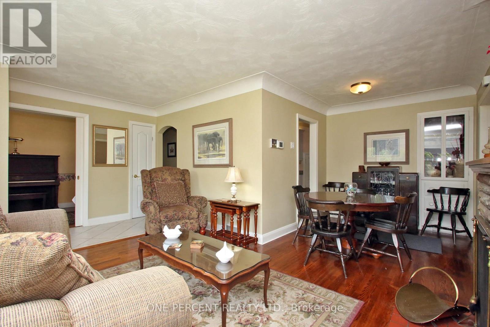 2455 Rebecca Street, Oakville, Ontario  L6L 2B1 - Photo 3 - W13213160