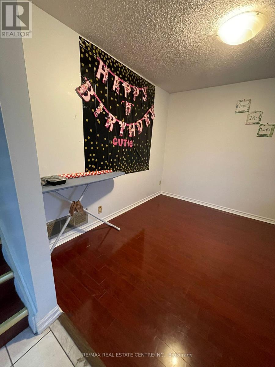 26 Foxacre Row, Brampton, Ontario  L6V 3P5 - Photo 14 - W13213188