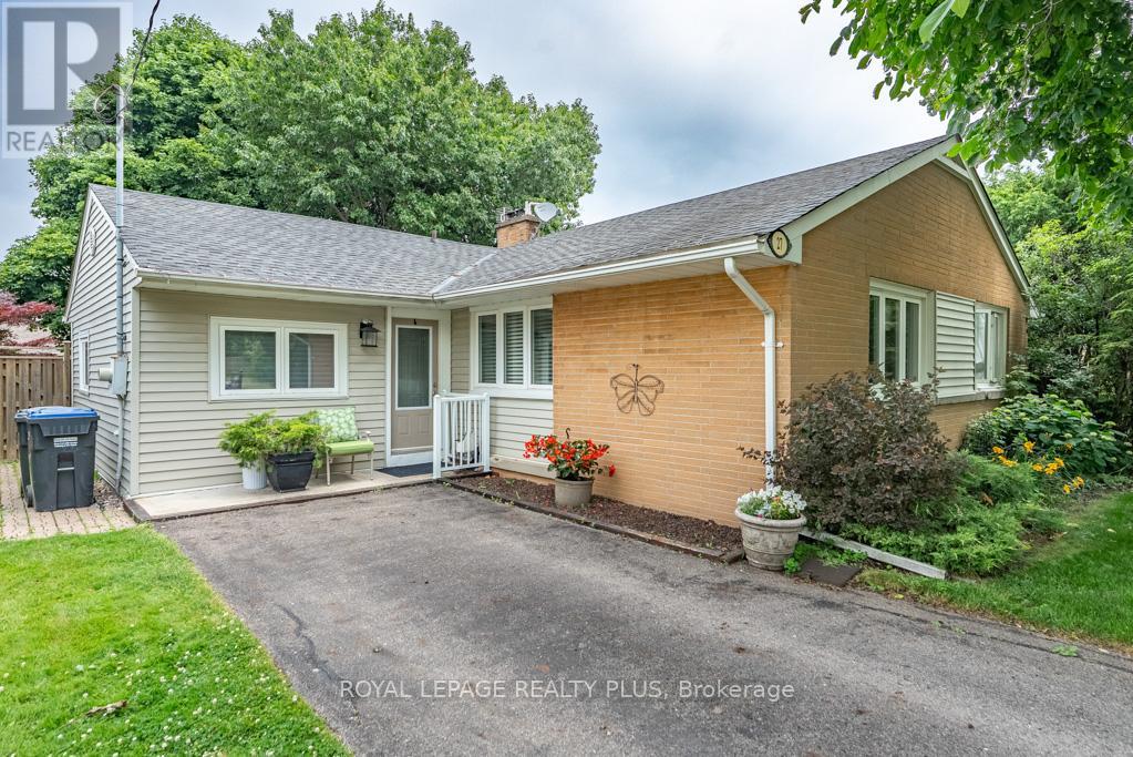 27 SORA DRIVE, Mississauga, Ontario