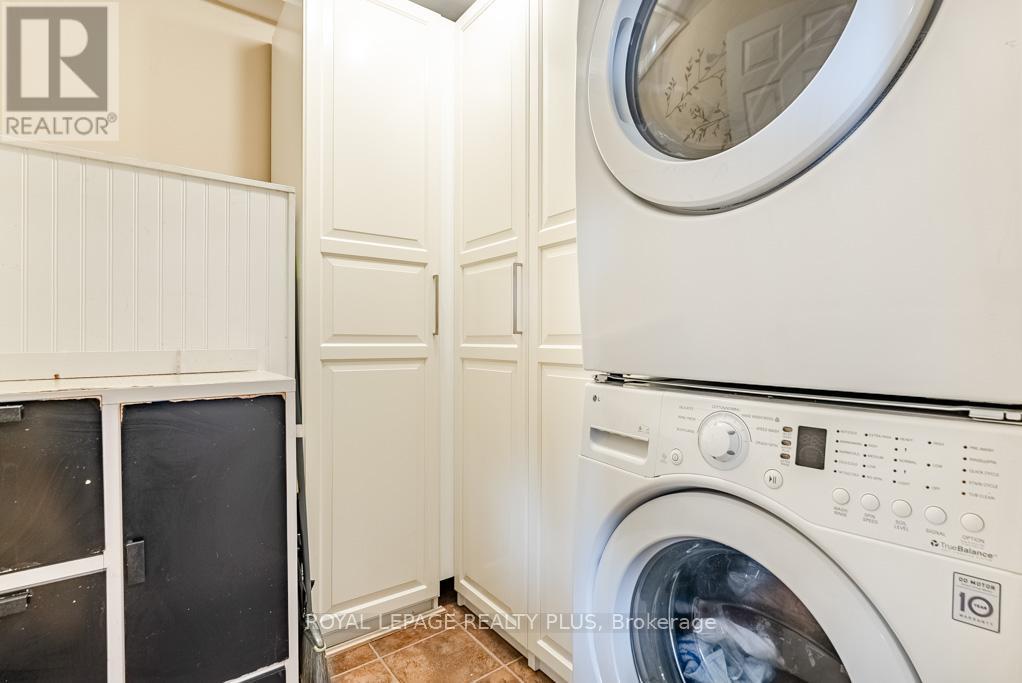 27 Sora Drive, Mississauga, Ontario  L5M 1B3 - Photo 16 - W13213226