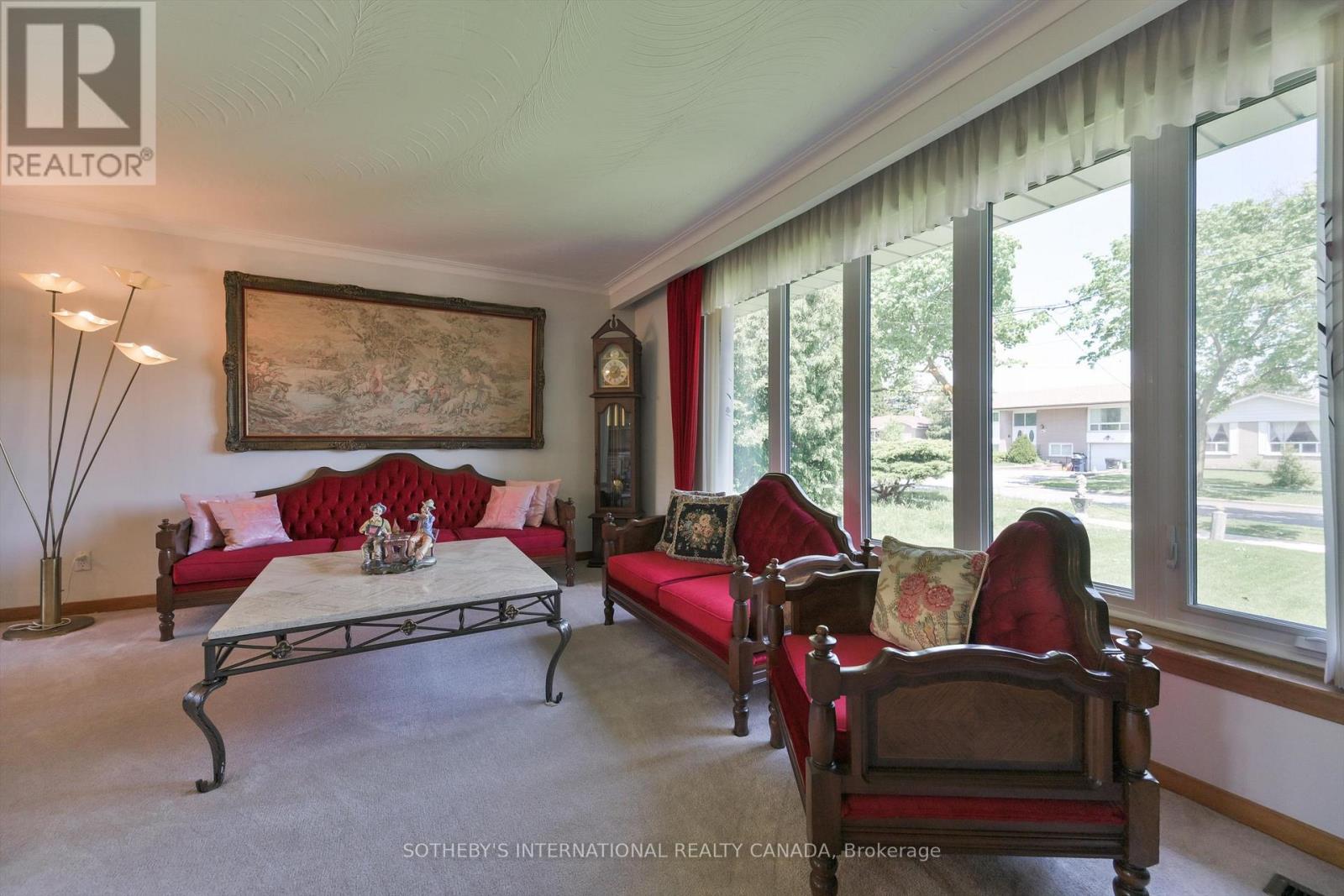 283 Derrydown Road, Toronto, Ontario  M3J 1S2 - Photo 22 - W13213244