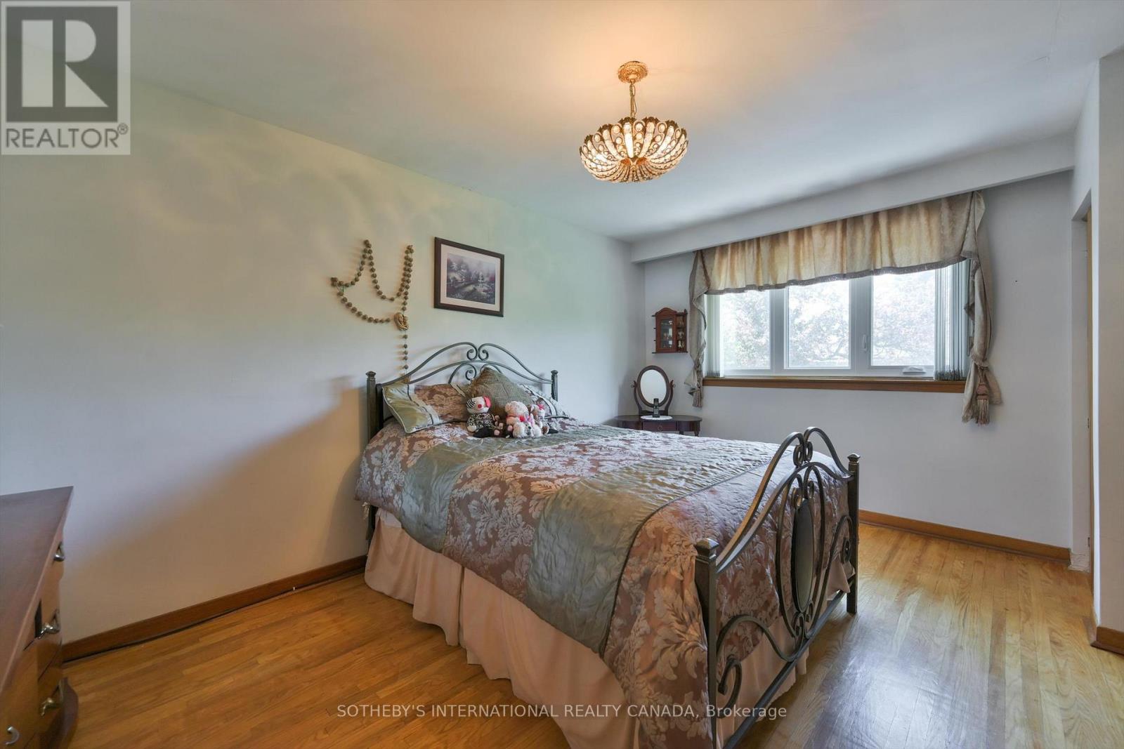 283 Derrydown Road, Toronto, Ontario  M3J 1S2 - Photo 24 - W13213244