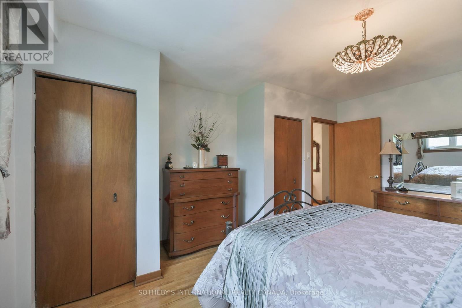 283 Derrydown Road, Toronto, Ontario  M3J 1S2 - Photo 25 - W13213244