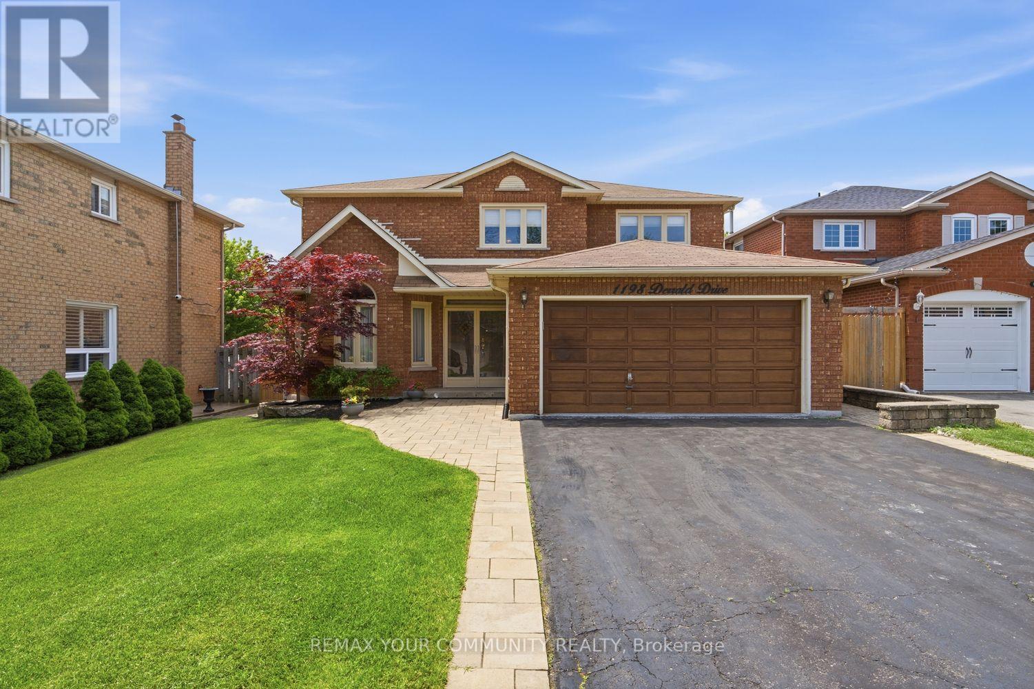 1198 Derrald Drive, Oakville, Ontario  L6J 7K4 - Photo 1 - W13213264